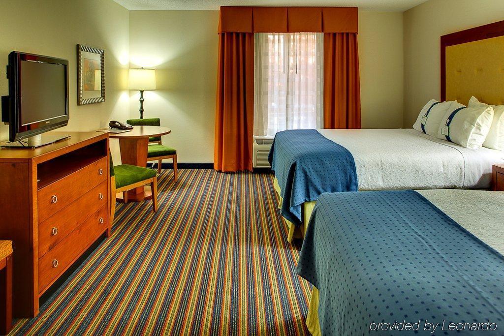 Delta Hotels By Marriott Colonial Heights Oda fotoğraf